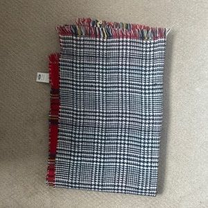 * brand new* Francescas reversible winter scarf